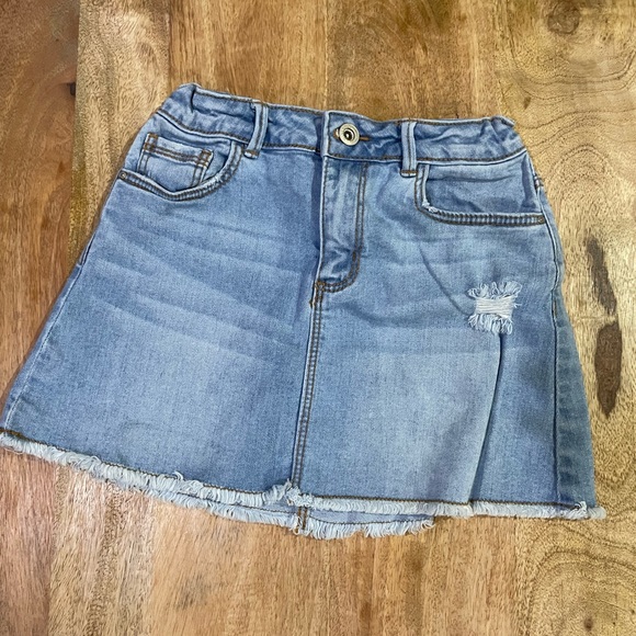 Zara Girls Short Denim Skirt - Picture 2 of 7